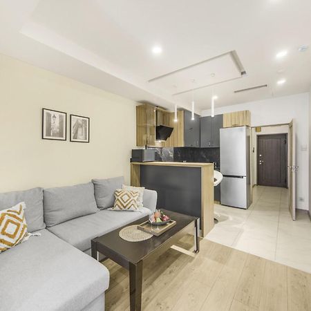 יירבאן Fantastic Apartments Near Republic Square, Perfect Location, Mystreet Company מראה חיצוני תמונה