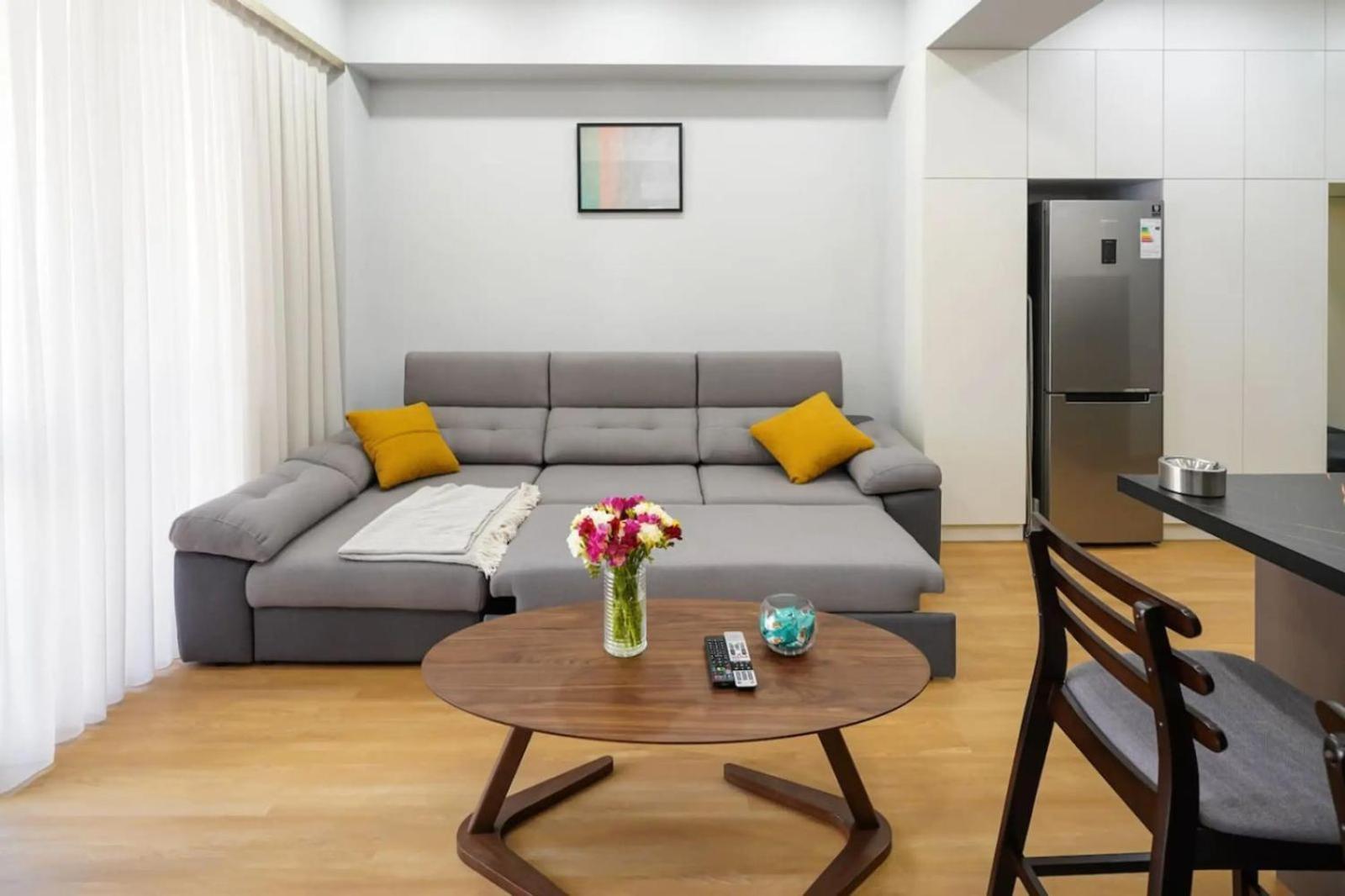 יירבאן Fantastic Apartments Near Republic Square, Perfect Location, Mystreet Company מראה חיצוני תמונה
