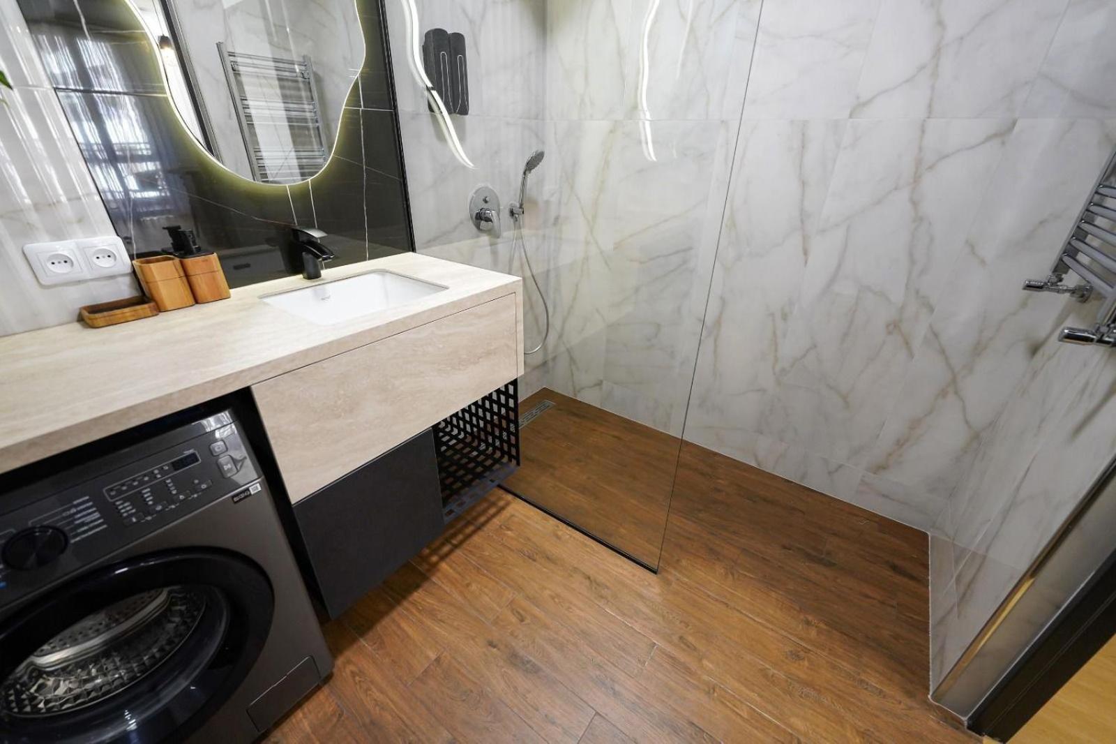 יירבאן Fantastic Apartments Near Republic Square, Perfect Location, Mystreet Company מראה חיצוני תמונה